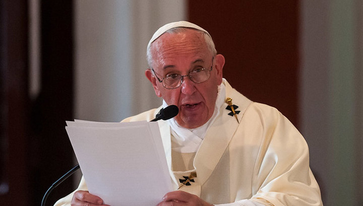El Papa Francisco publica la nueva exhortación Laudate Deum sobre la crisis climática.