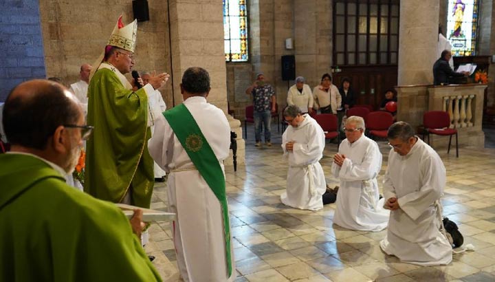 En el templo Catedral de La Serena 3 formandos de la Escuela para el Diaconado Permanente “San Lorenzo” recibieron el Ministerio del Lectorado